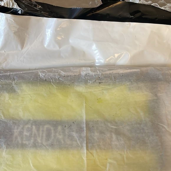 NEW🌈 Kendall &  Kylie Kardashian
Travel-Make up bag🌹 - Picture 8 of 8